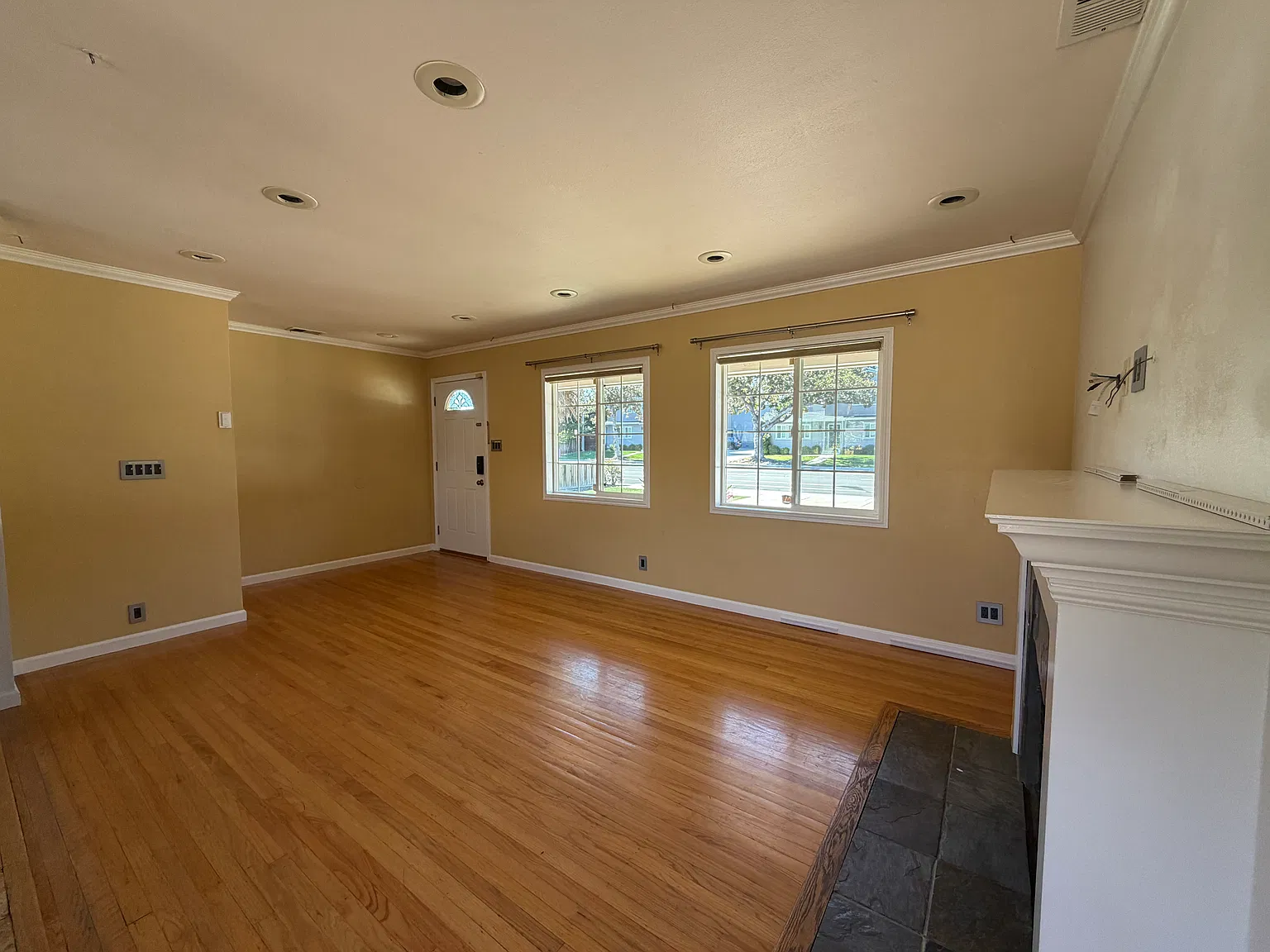 1382 S Wolfe Rd — Photo 4