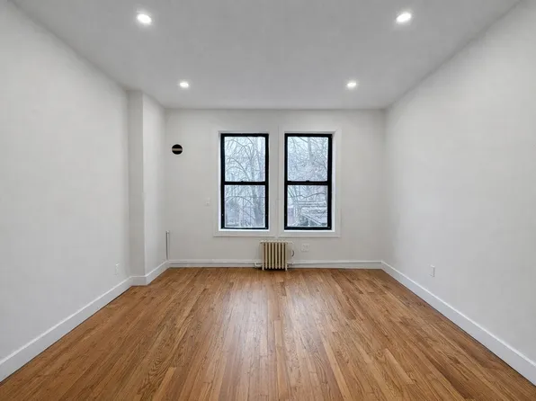 779 4th Avenue image 1 of 7