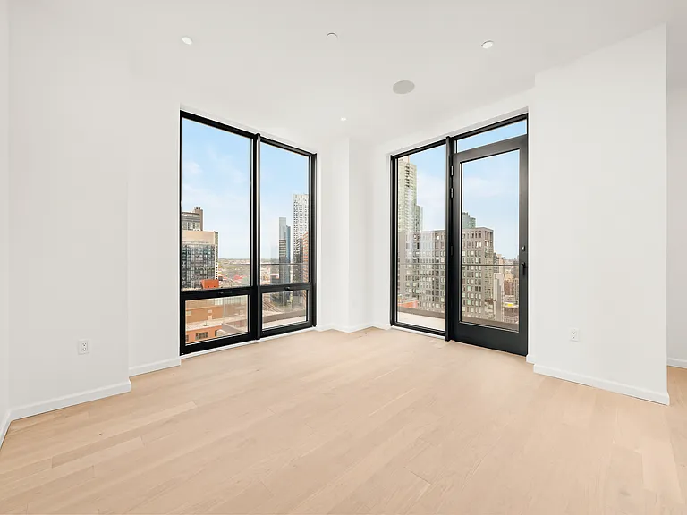 41-15 24th St #2501 — Photo 8