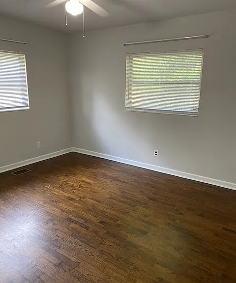 Nice windows in Master bedroom.