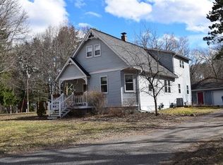 405 W Iola St, Iola, WI 54945