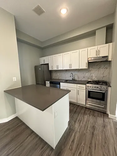 98 Clinton Ave #402B Photo 1