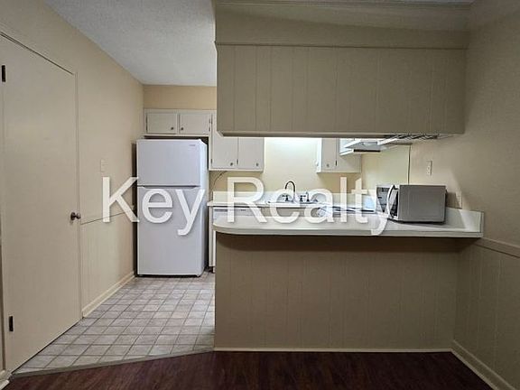 2nd image of 4502 Parliament Dr APT 126