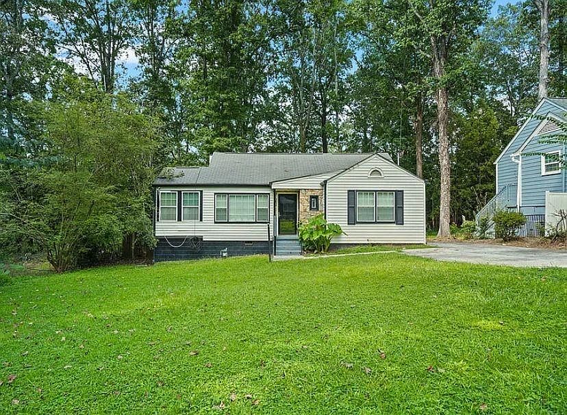1st image of 2371 Ben Hill Rd