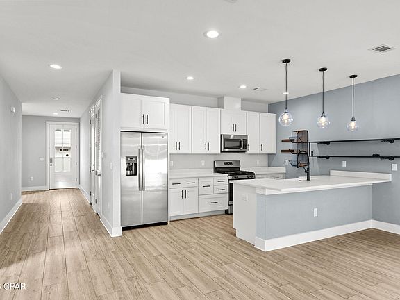 2nd image of 29 Lighthouse Pointe Blvd