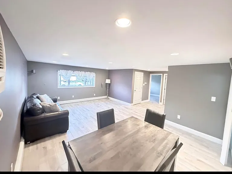277 N Wisconsin Ave #1 — Photo 4