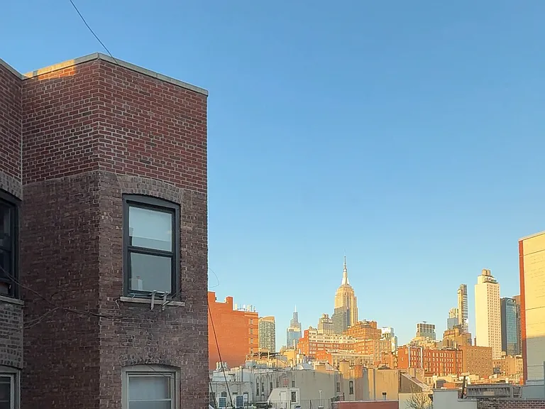 312 W 20th St #5C — Photo 1
