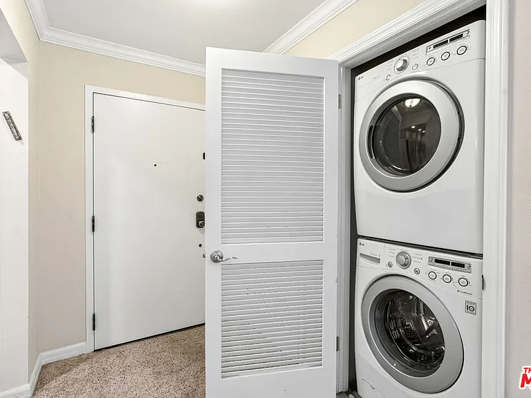 1110 S Shenandoah St #8 — Photo 18