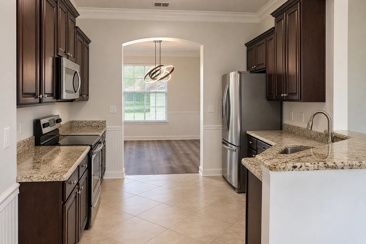 4 bed, 2250 sqft, $2,995 — Photo 3