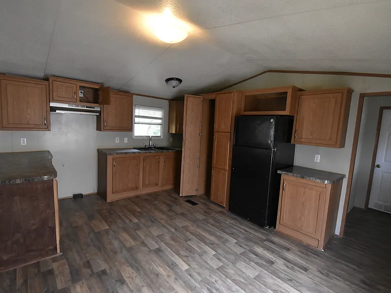 1504 N Winfree St #26 — Photo 3
