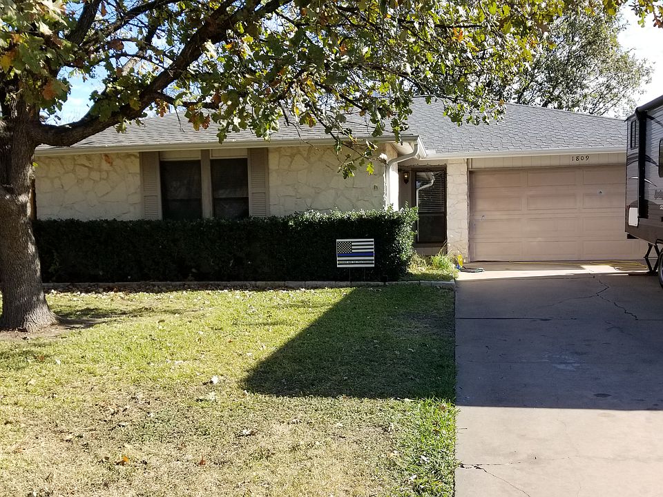 1st image of 1809 Jina Ln
