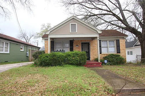 518 W Rusk St Photo 1