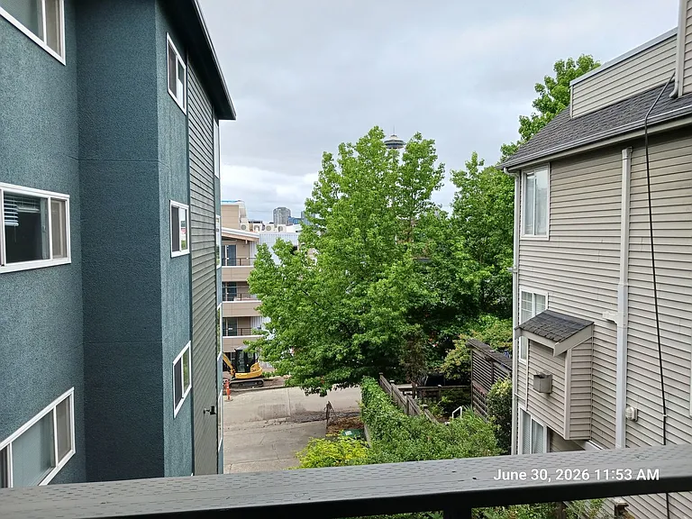 1001 Taylor Ave N — Photo 8