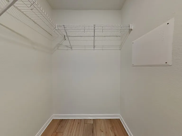 This minimalist apartment feat