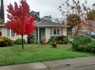 31 Santiago Ave, Sacramento, CA 95815