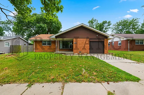 8025 E Indianapolis St Photo 1