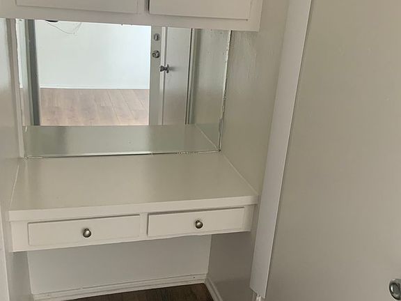4th image of 14744 Friar St APT 8
