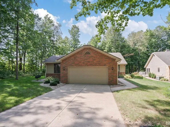 3295 Woodhaven Trl, Kokomo, IN 46902