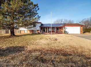 1401 S Fieldcrest St, Wichita, KS 67209