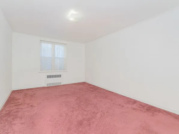 2367 East 28th Street image 5 of 22