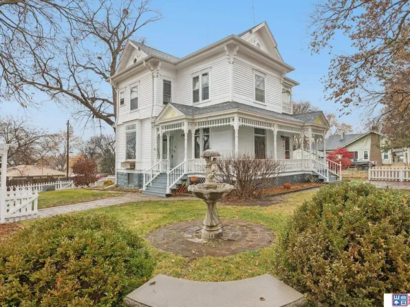1101 N East Ave, York, NE 68467