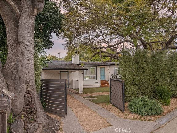 3rd image of 1102 Del Mar Ave