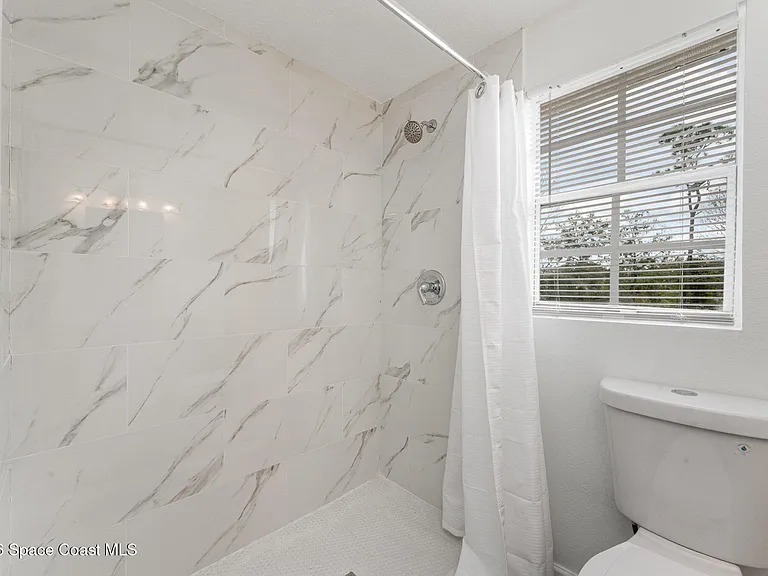 1419 Melrose St — Photo 17