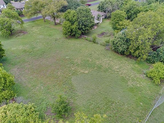 4th image of 15109 Tacon Ln