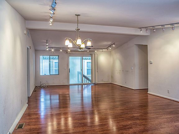 2nd image of 34 Stowa Way