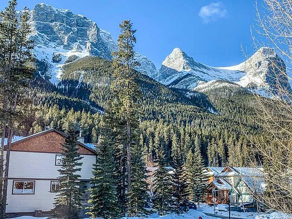 2nd image of 852 SW Lawrence Grassi Rdg