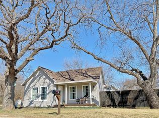 108 Gandy St, Lipan, TX 76462