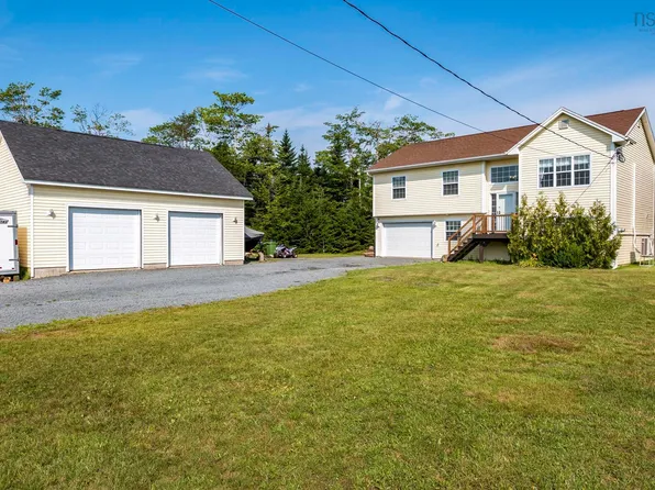3350 Old Guysborough Rd, Devon, NS B2T 1K8
