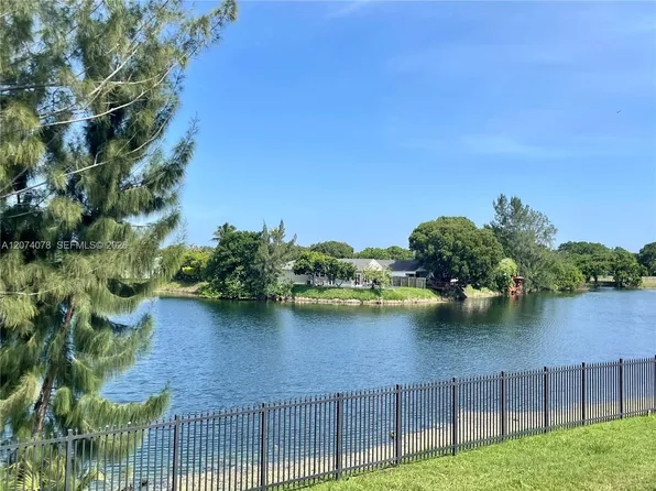 7415 SW 152nd Ave #7-208, Miami, FL 33193
