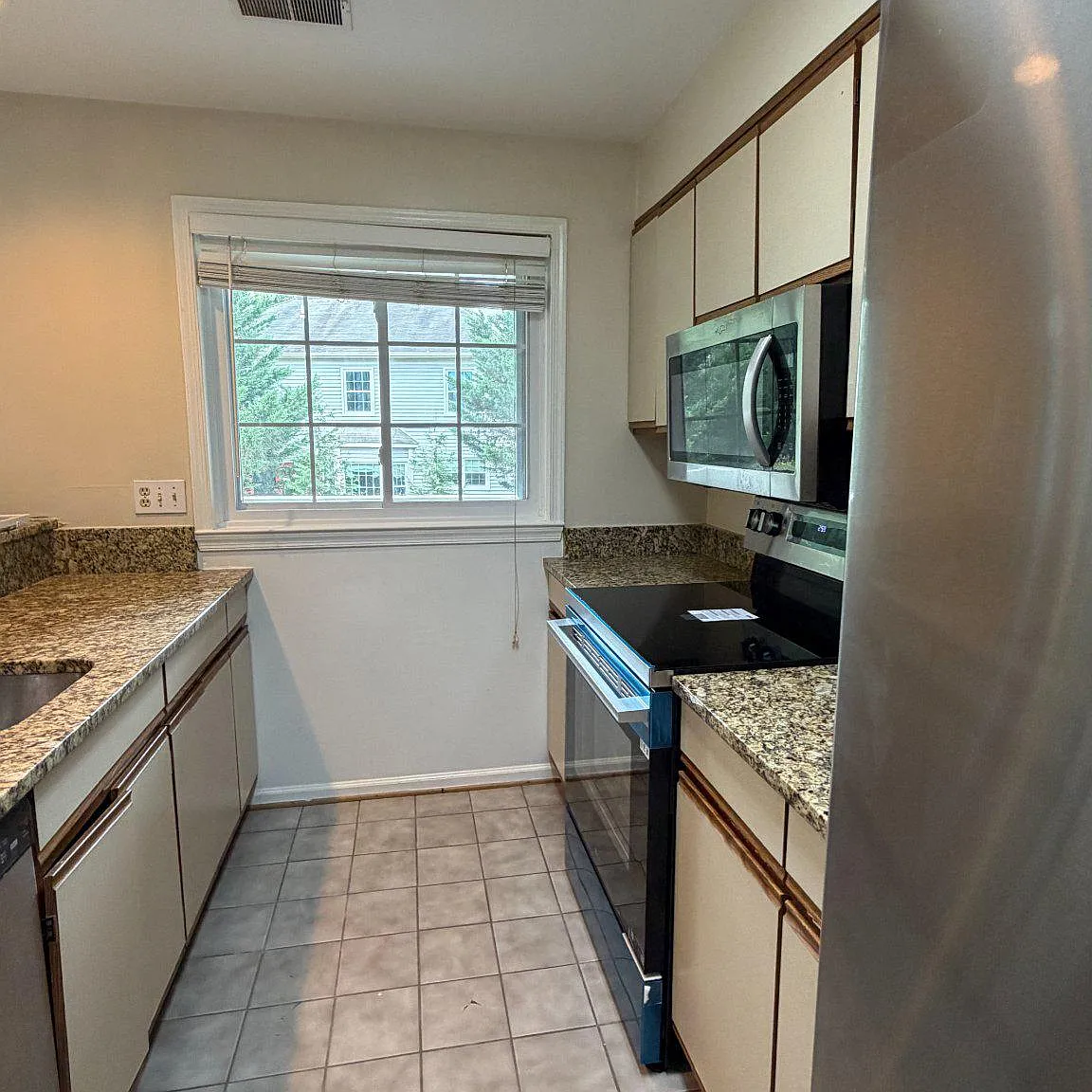 12948 Grays Pointe Rd — Photo 3