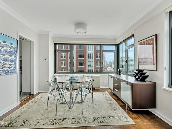 3rd image of 160 E 65th St APT 24E