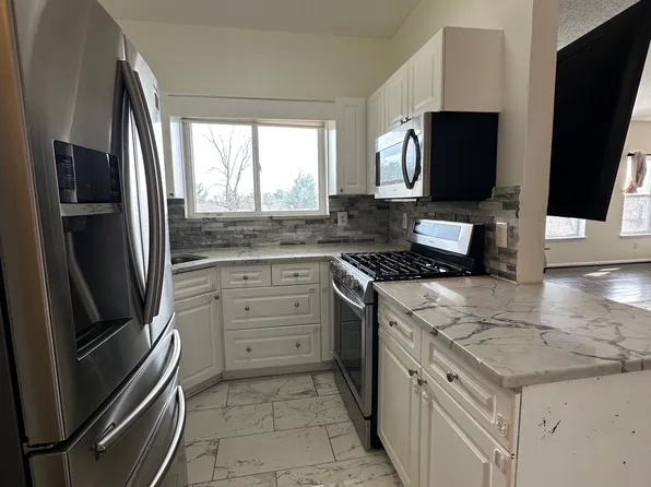 322 Brittany Dr, Wayne, NJ