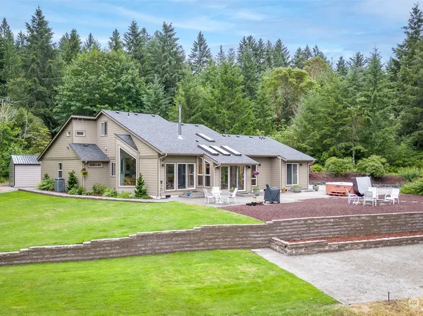 8305 34th Street Ct NW, Gig Harbor, WA 98335