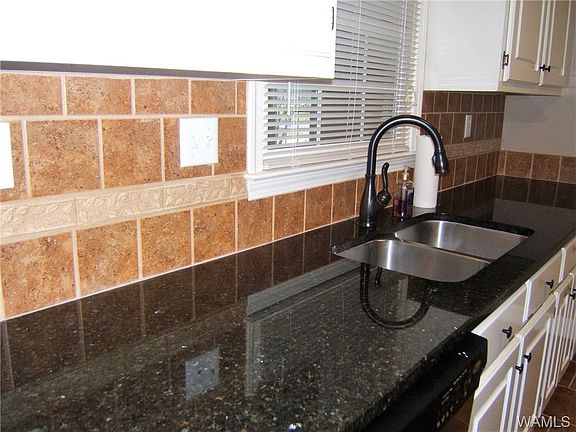 2nd image of 1731 Ozier Dr