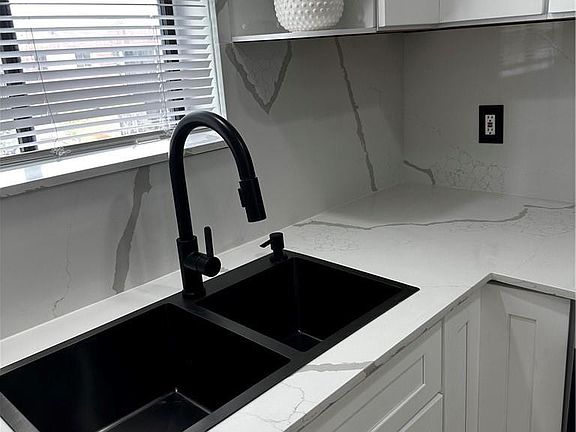 2nd image of 1005 S Flagler Avenue #812