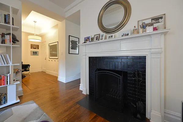 Rented by 212 Consulting Corp | media 50