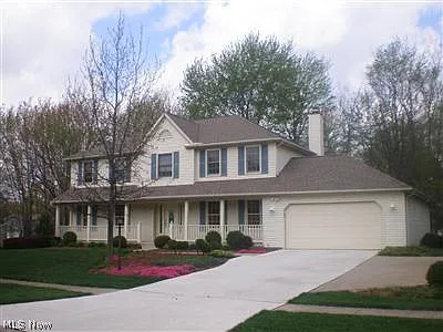 20902 Burgandy Dr photo 1