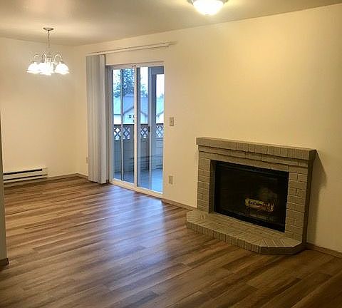 5th image of 2795 Chelsea Ln SW APT 1011