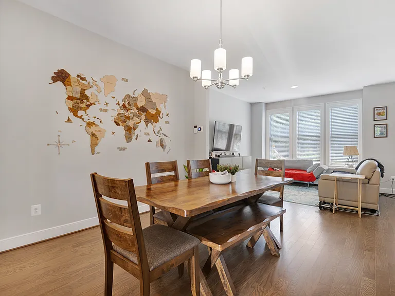 1722 Gainesville St SE — Photo 2
