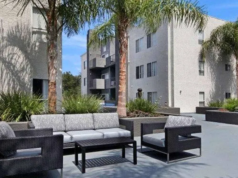 Canyon Crest — Photo 29