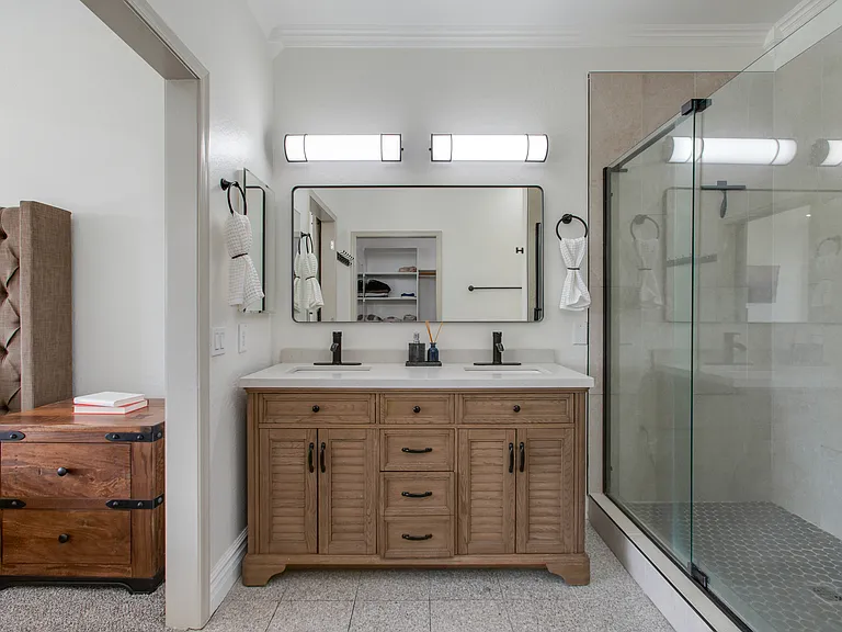 Dual Vanity, Upgraded Primary Bathroom
