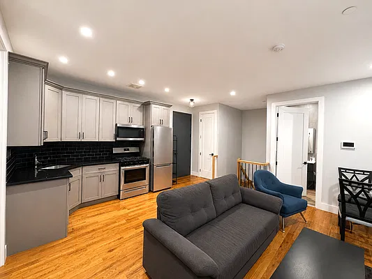 Living room, photo 3