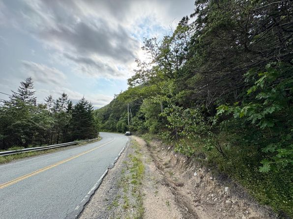 Saint Margarets Bay Rd, Boutiliers Pt, NS B3Z 1W9
