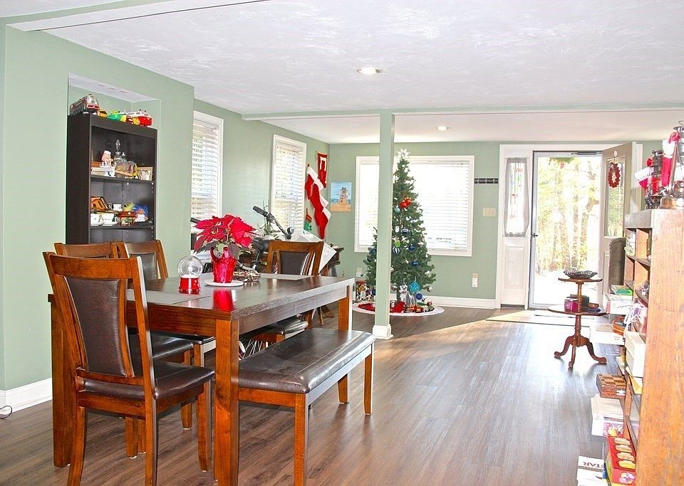 1360 Sassaquin Ave, New Bedford, MA 02745 Zillow