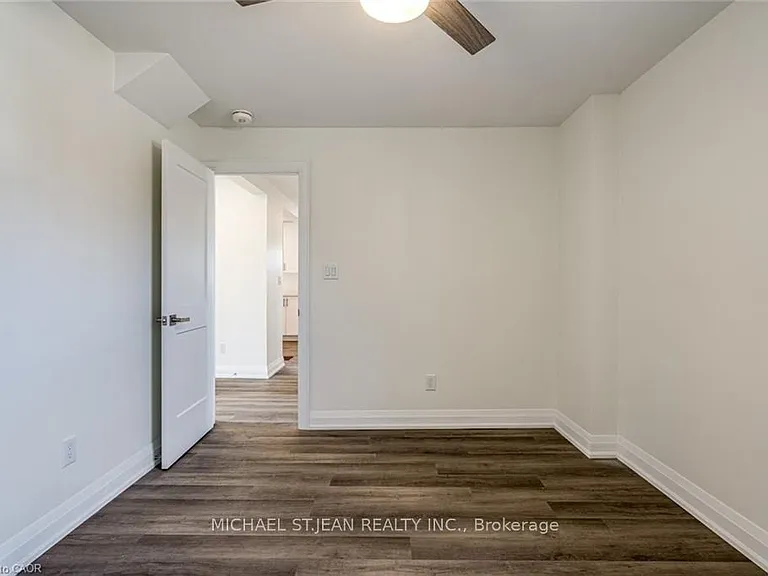 395 Paling Ave — Photo 11