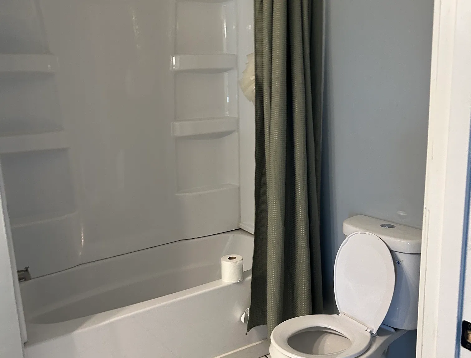 2 bed, $925 — Photo 3